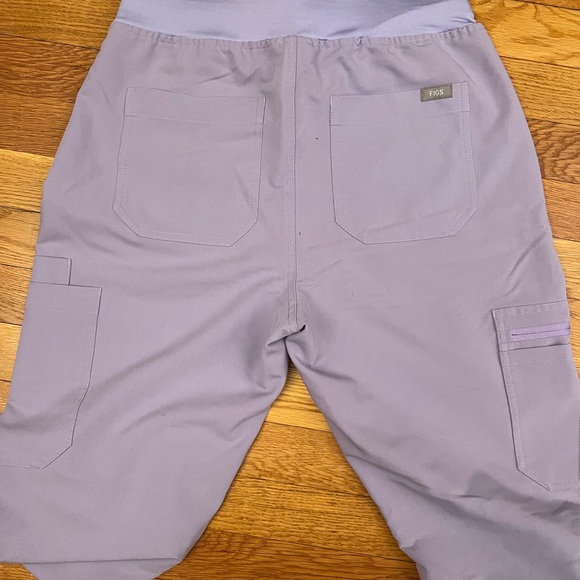 FIGS Lavender Dew Yola High Waisted 2.0 Skinny Scrubs in Small TALL - Picture 5 of 6